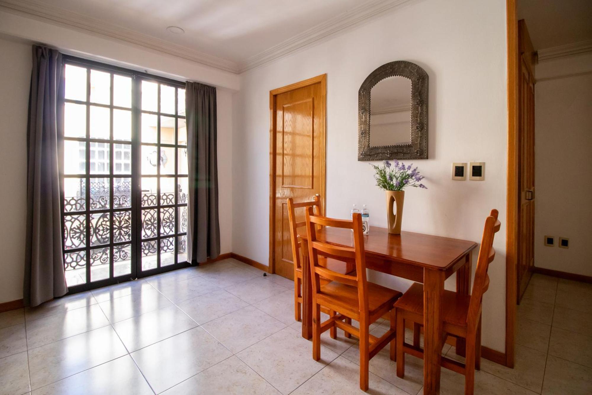 Suites Sevilla Puebla Exteriér fotografie